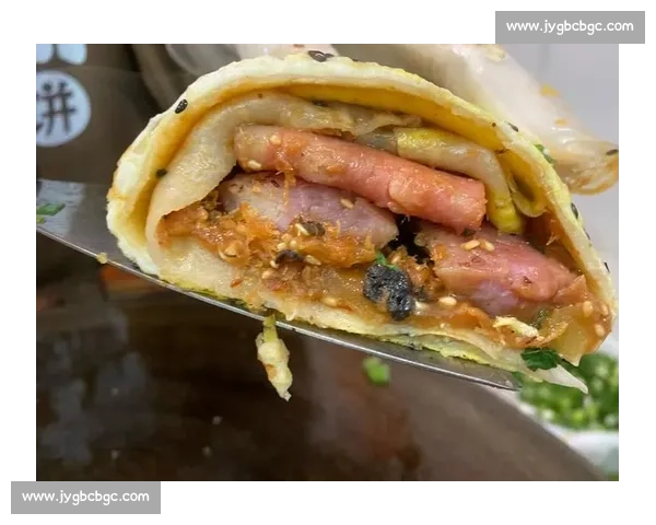 苏超美食德比！宿迁擀面皮 VS 盐城鸡蛋饼 6 月 21 日开战