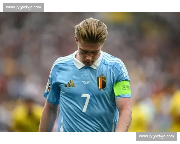 欧洲红魔的纯粹坚守:从低谷到巅峰的足球信仰